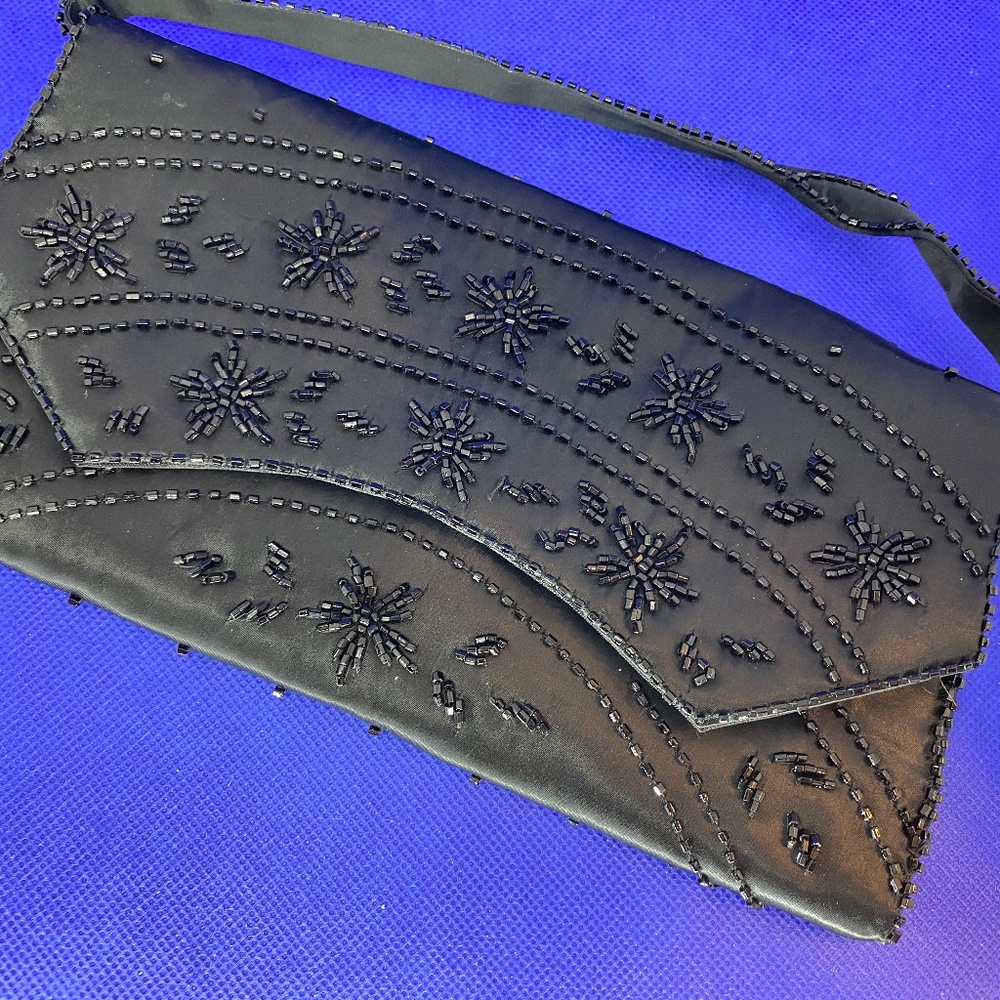 Vintage beautiful classic black satin/bead clutch